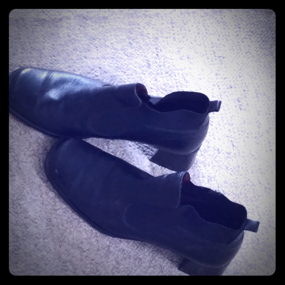 Leather bootie